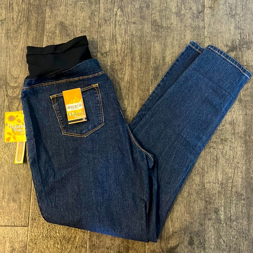 HYBRID & COMPANY Maternity 1x Rinse Wash Stretchy Bootcut Jeans